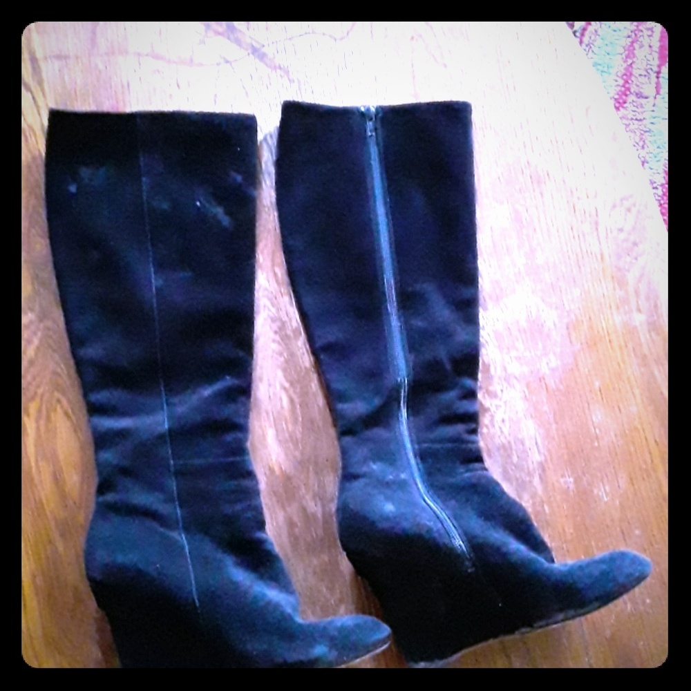 Long black boots